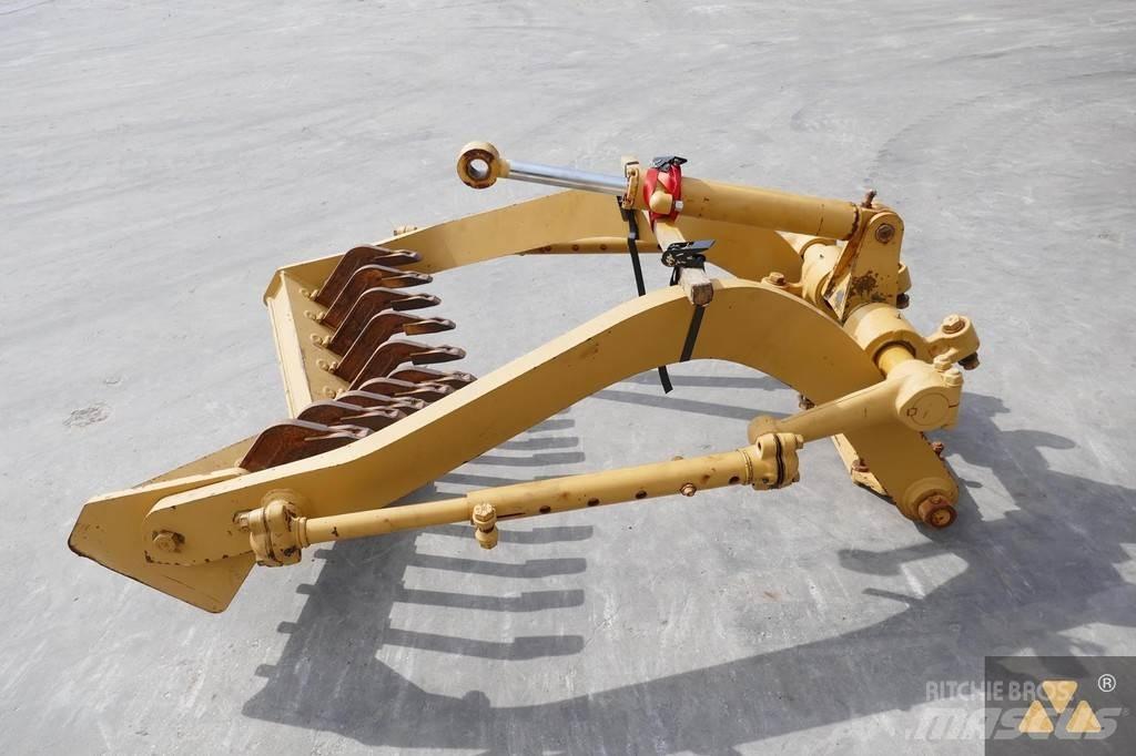 CAT 140H Scarifier Other