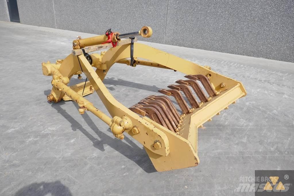 CAT 140H Scarifier Other