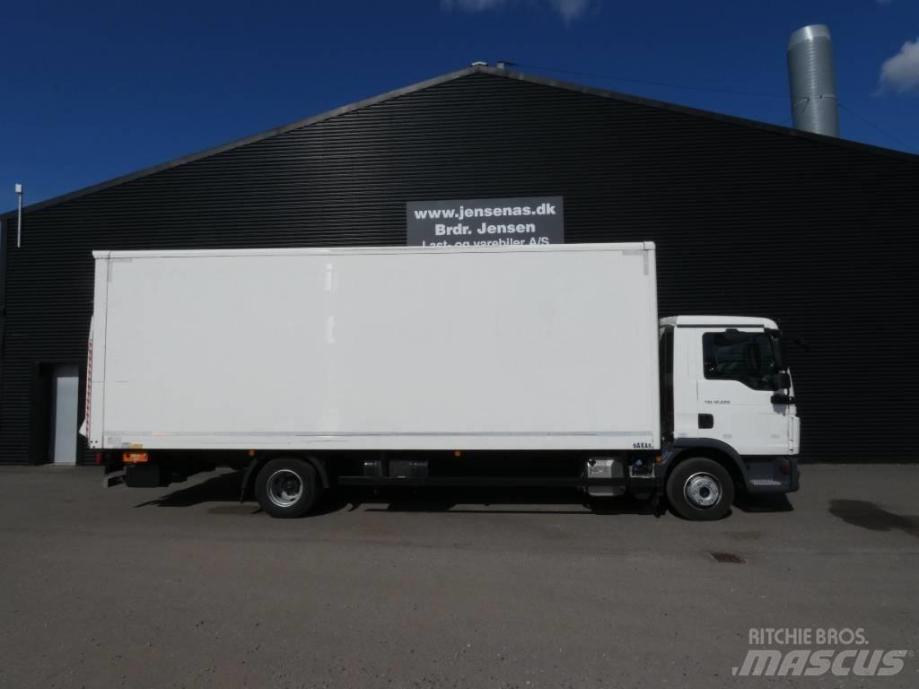 MAN TGL 12.220 Box trucks