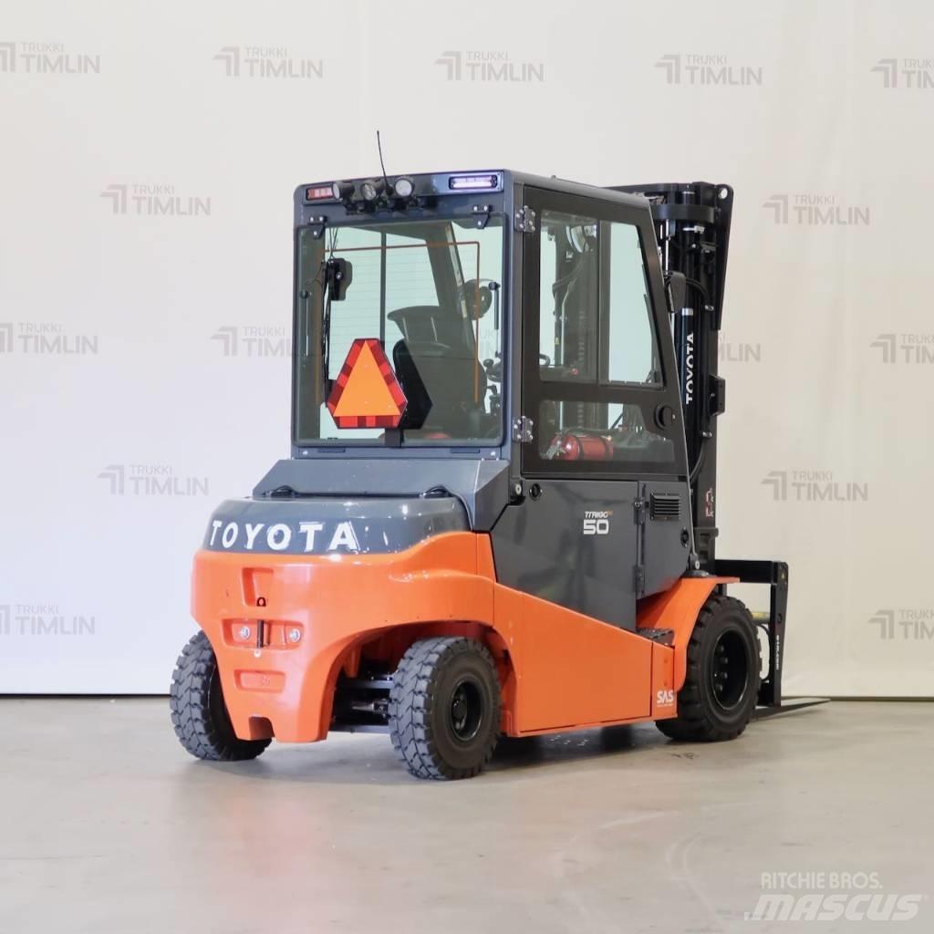 Toyota 8FBMT50 Electric Forklifts