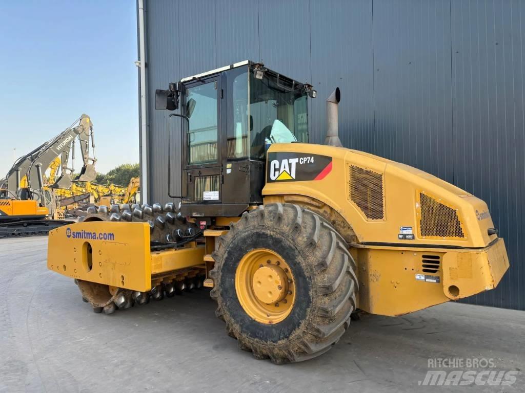 CAT CP 74 Single drum rollers