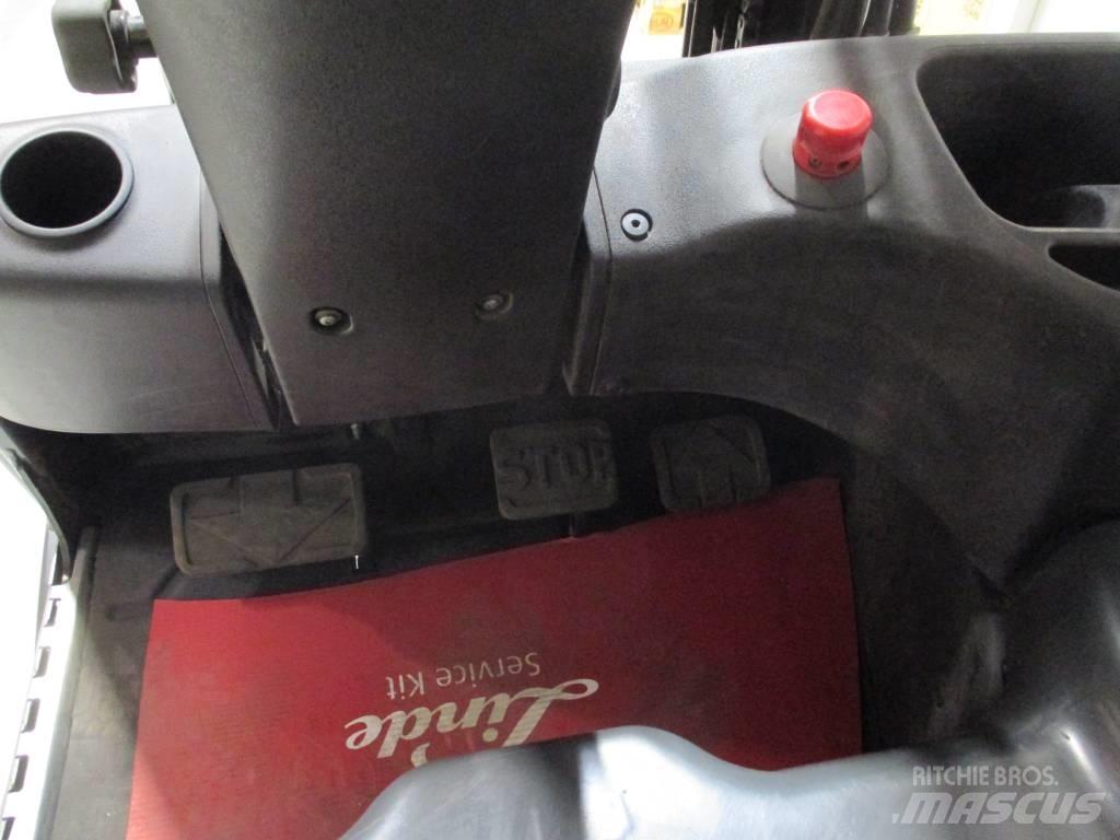 Linde E16 Electric Forklifts