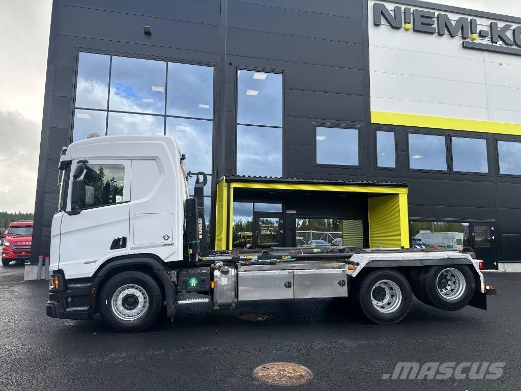 Scania R580 6x2 Hook lift trucks