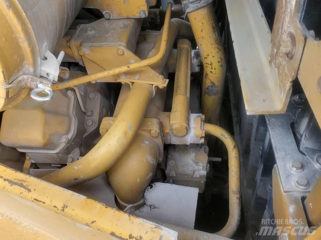 CAT D11N Crawler dozers