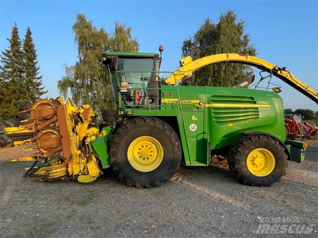 John Deere 7750 Forage Harvester