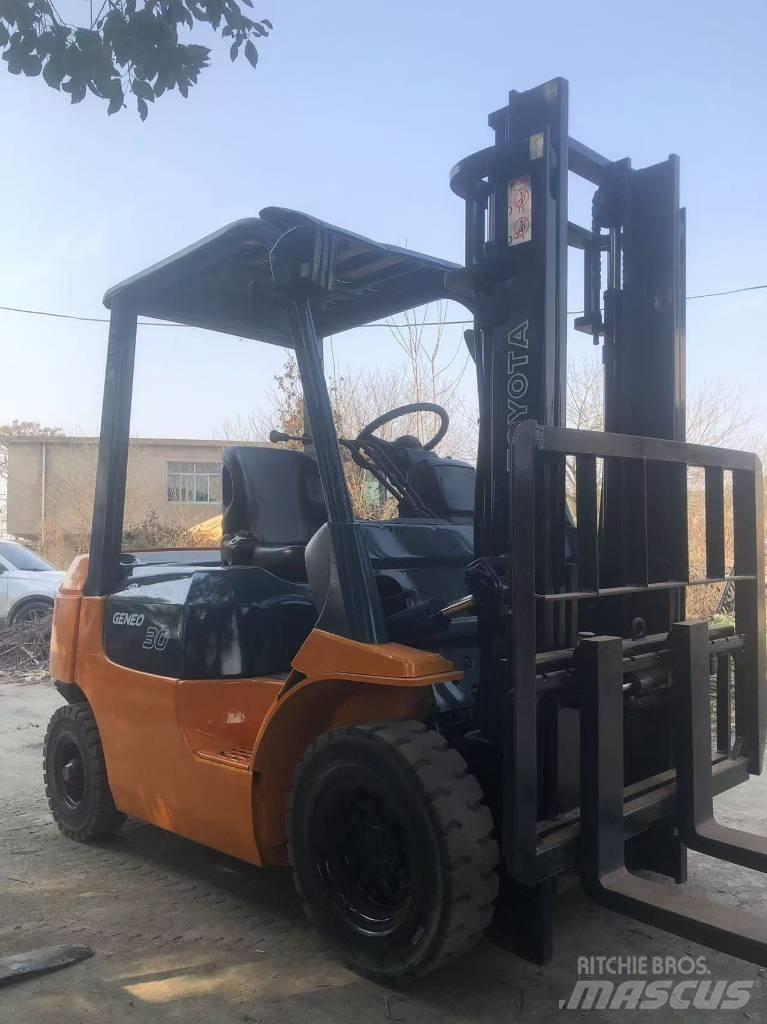 Toyota FD 30 Diesel Forklifts