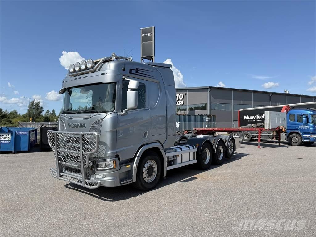 Scania R650 8x4 Cab & Chassis Trucks