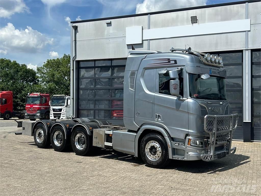 Scania R650 8x4 Chassis Cab trucks