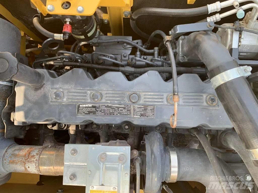 Komatsu PC 220-8 Mini excavators  7t - 12t