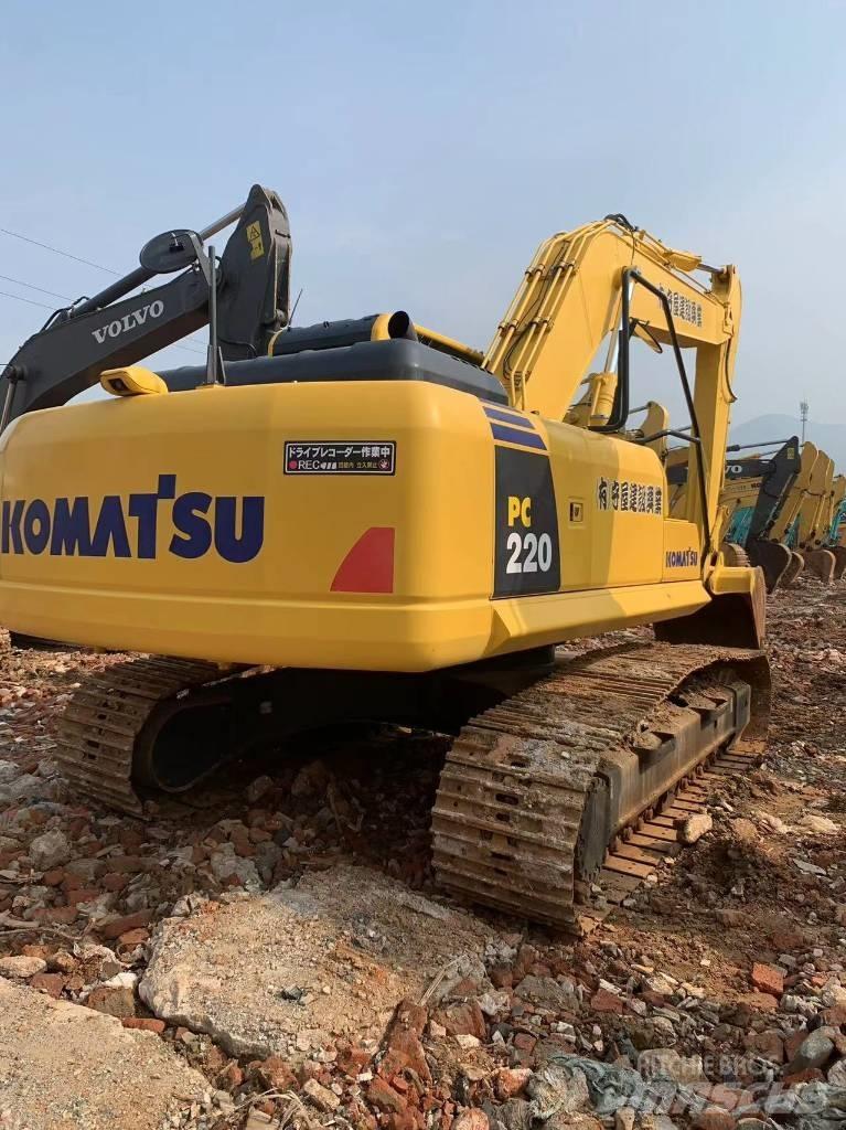 Komatsu PC 220-8 Mini excavators  7t - 12t