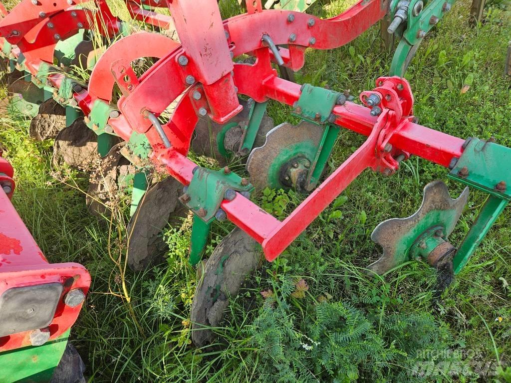 Unia Cross L 300 Chisel Plows