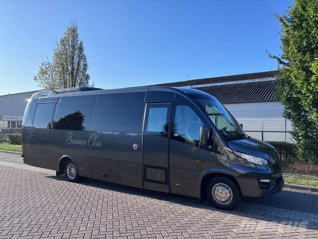 Iveco UNVI Compa Coaches