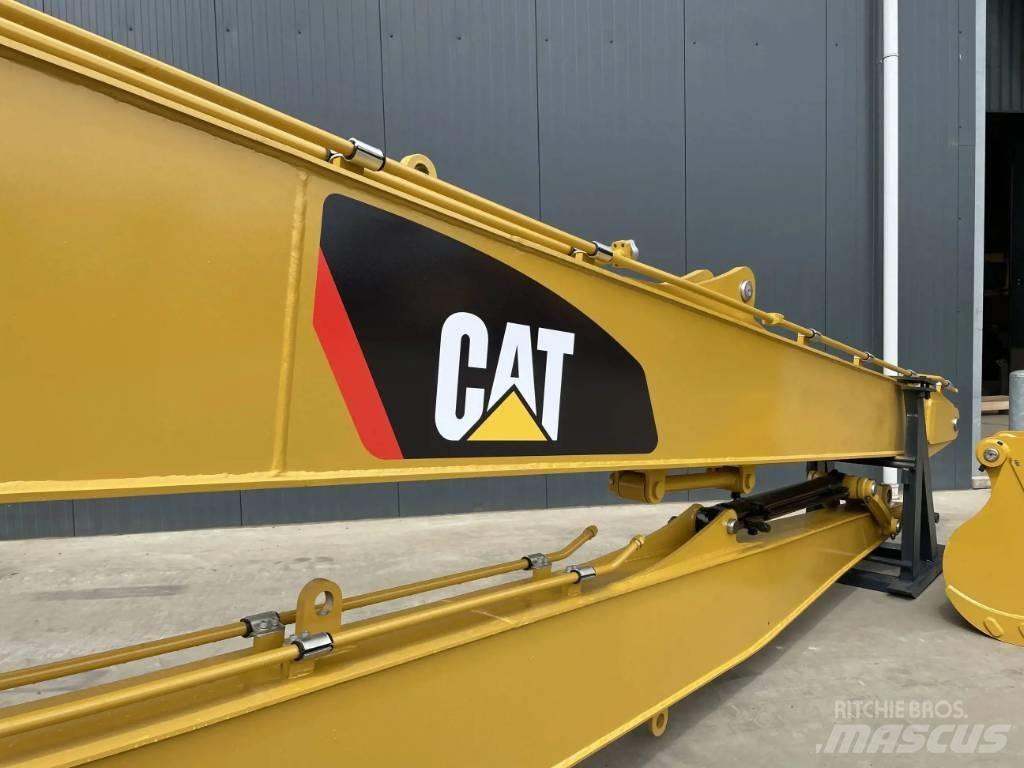 CAT 323E 18m Set Backhoes