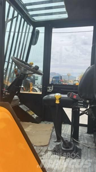 JCB 926 Rough Terrain Trucks