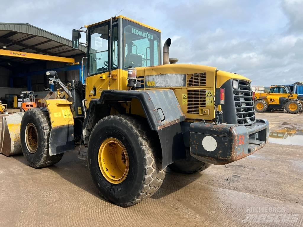 Komatsu WA 250-5H Wheel Loaders