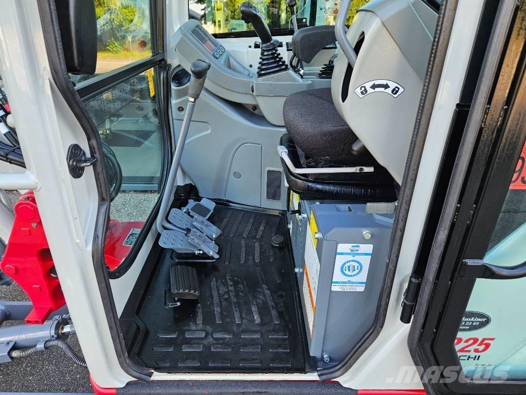Takeuchi TB 225 Mini Excavators <7t (Mini Diggers)