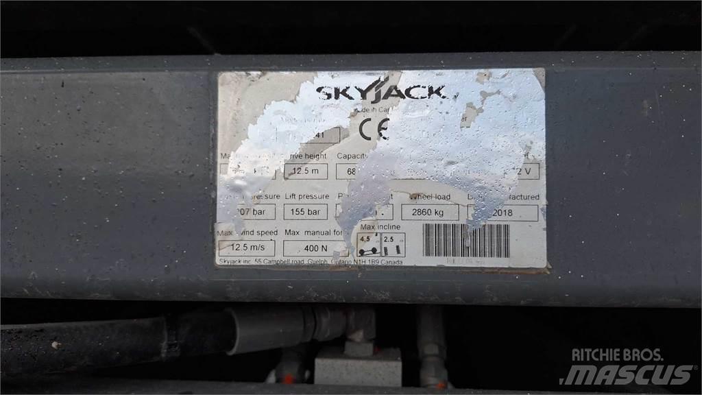 SkyJack 8841RT Scissor Lifts