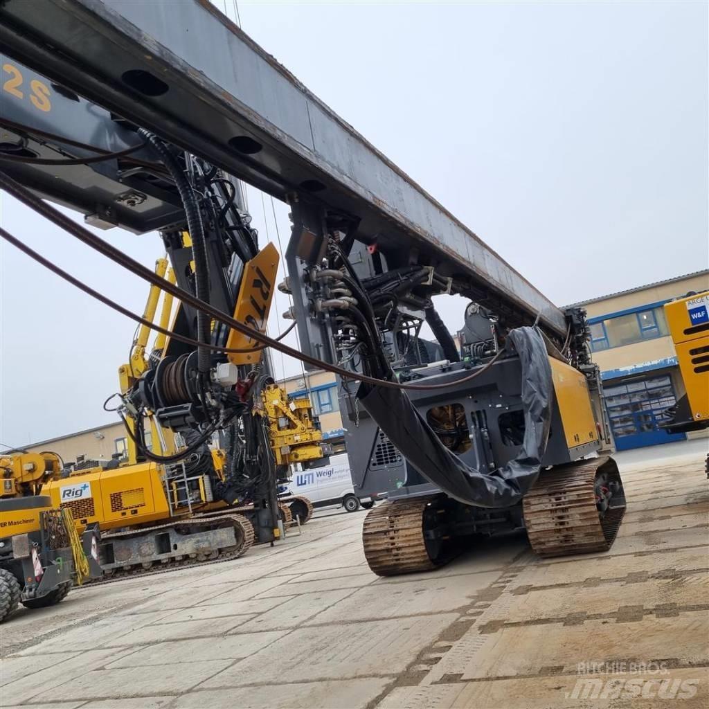 Bauer / RTG RG 22-S Piling rigs