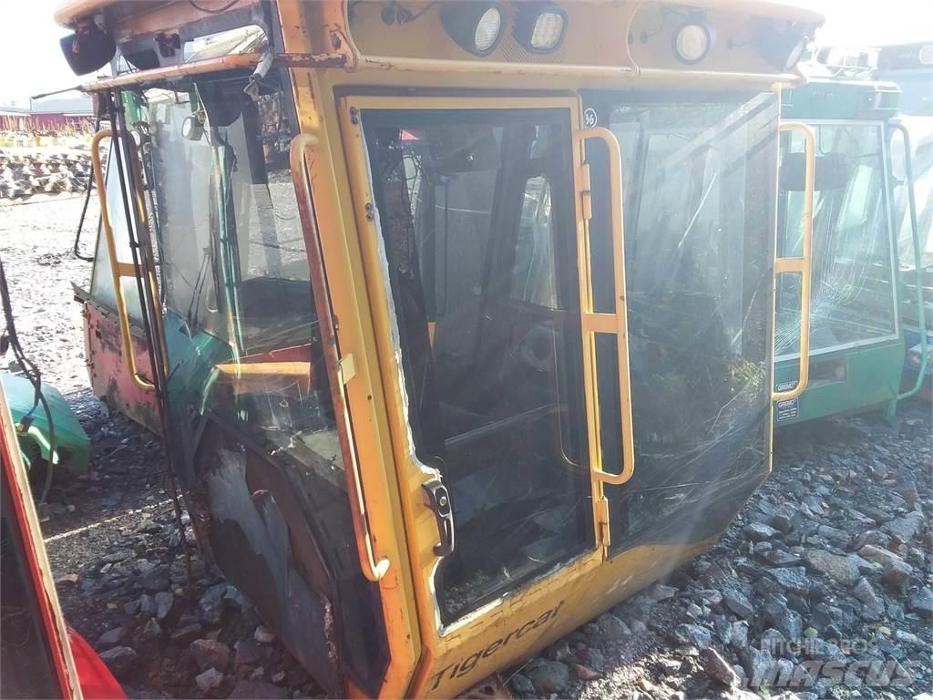 Tigercat 1075 Cabins and interior