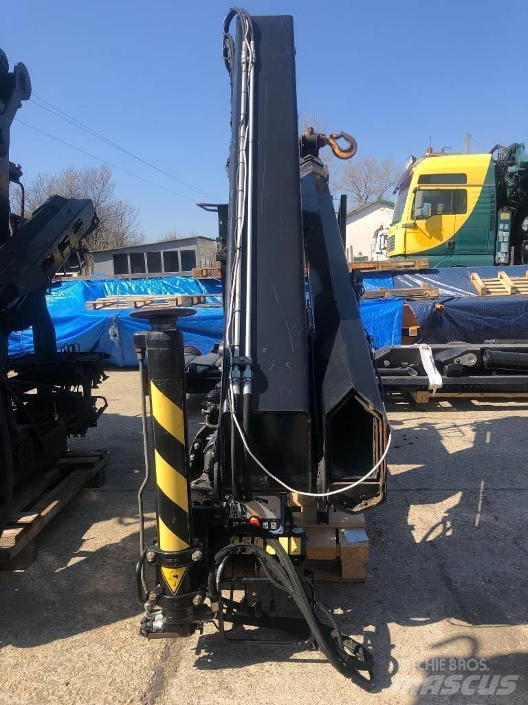 HIAB 111 B-2 Duo Knuckleboom cranes