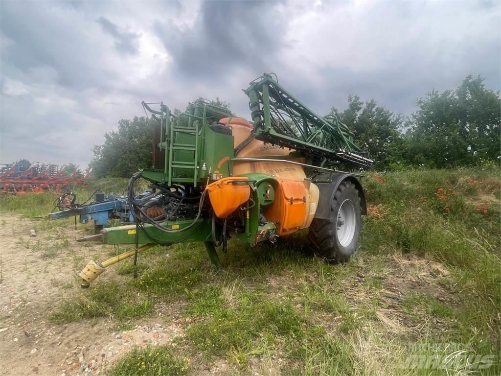 Amazone UX 4200 Trailed sprayers