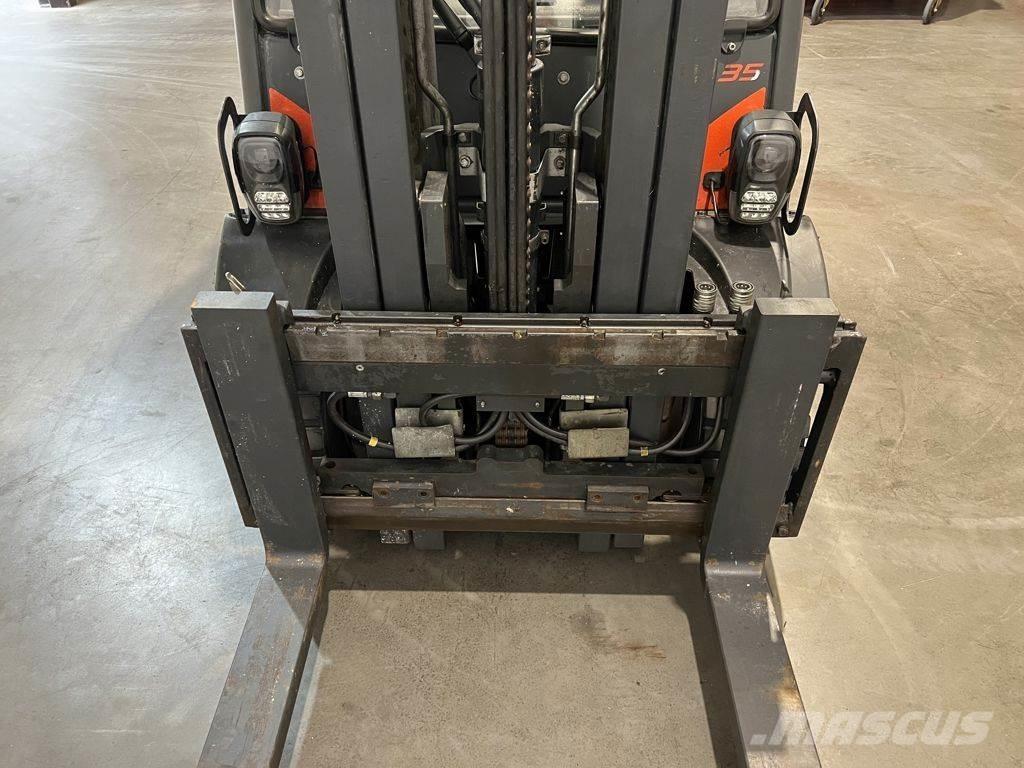 Linde H35D-02 Diesel Forklifts