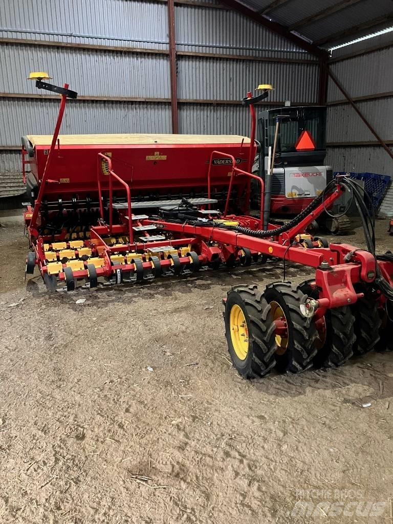 Väderstad Rapid400C Drills