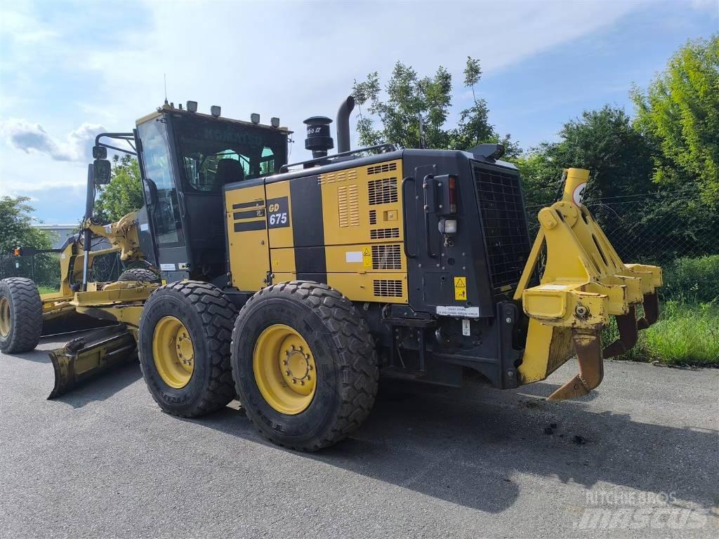 Komatsu GD 675-6 Motor Graders