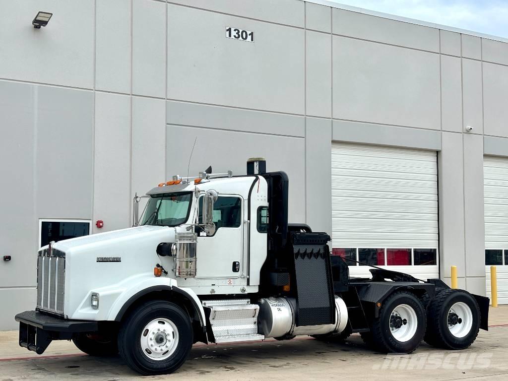 Kenworth T 800 Tow Trucks / Wreckers