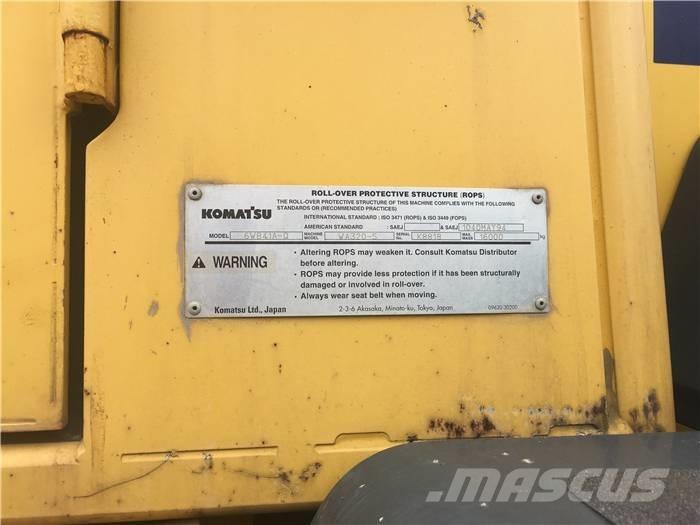 Komatsu WA 320-5 Wheel Loaders