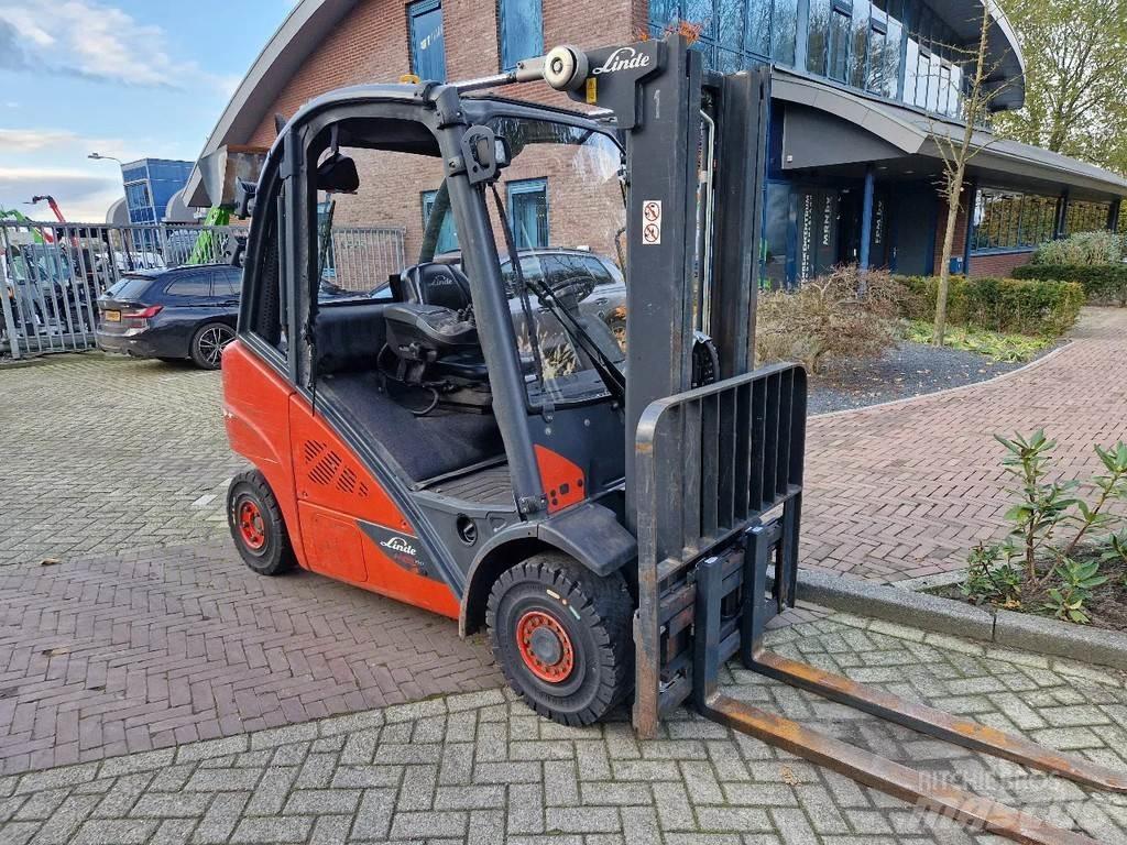 Linde H25D-02 Diesel Forklifts