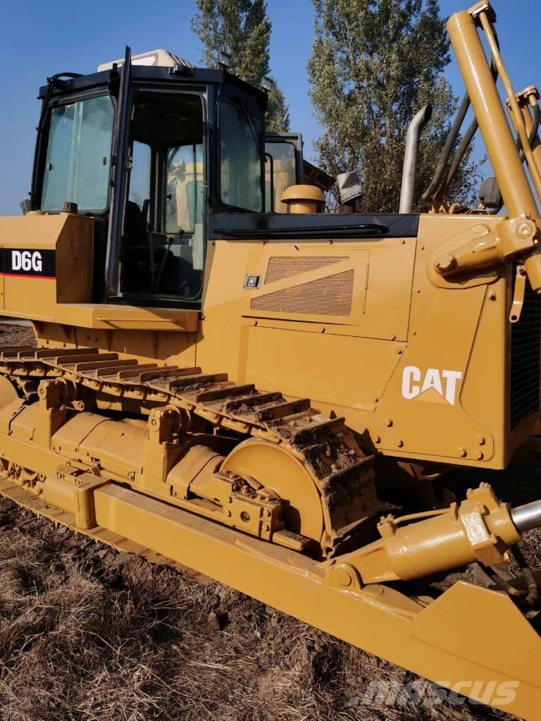 CAT D 6 G Crawler dozers