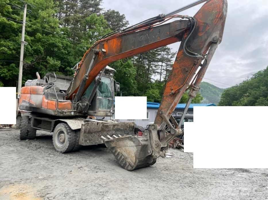 Doosan DX 210 W Wheeled Excavators