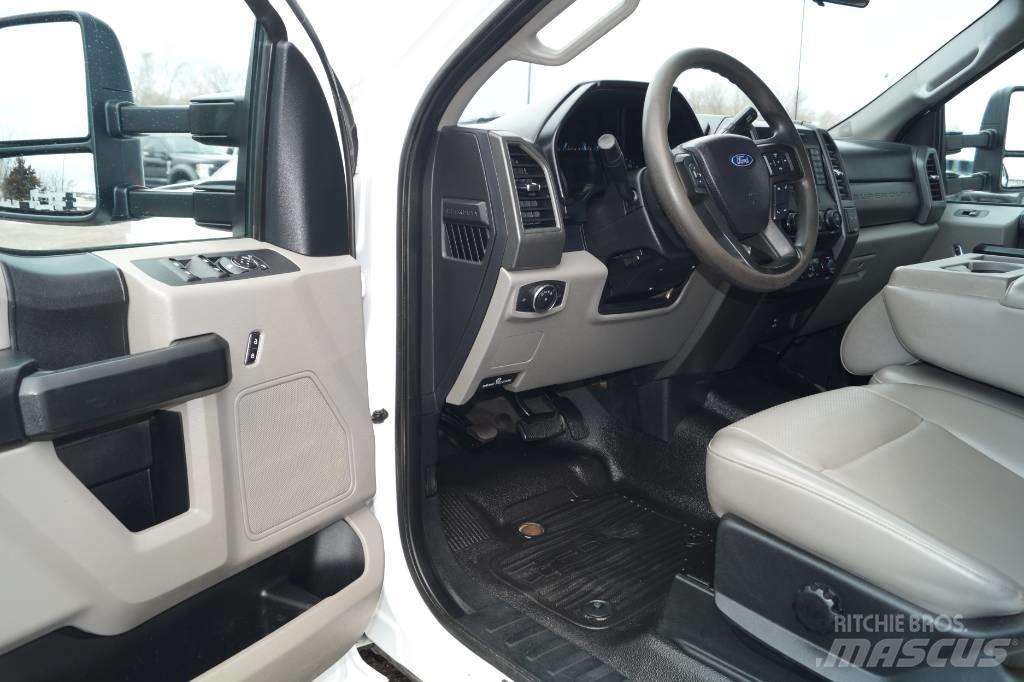 Ford F 350 XL SD Pickup Trucks
