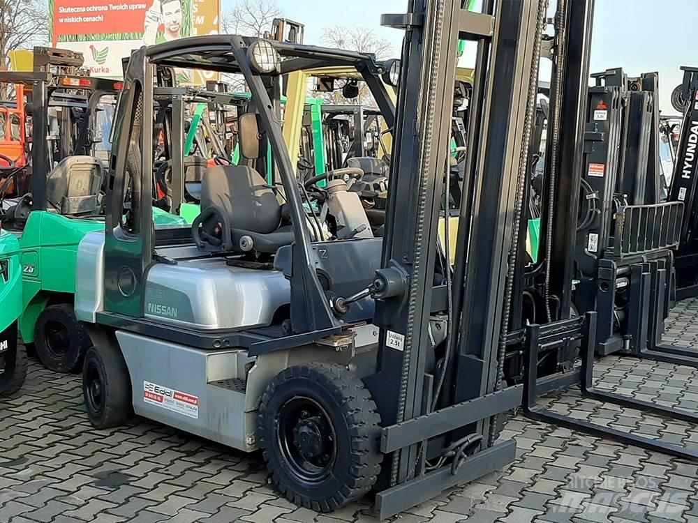 Nissan Y1D2A25Q Diesel Forklifts