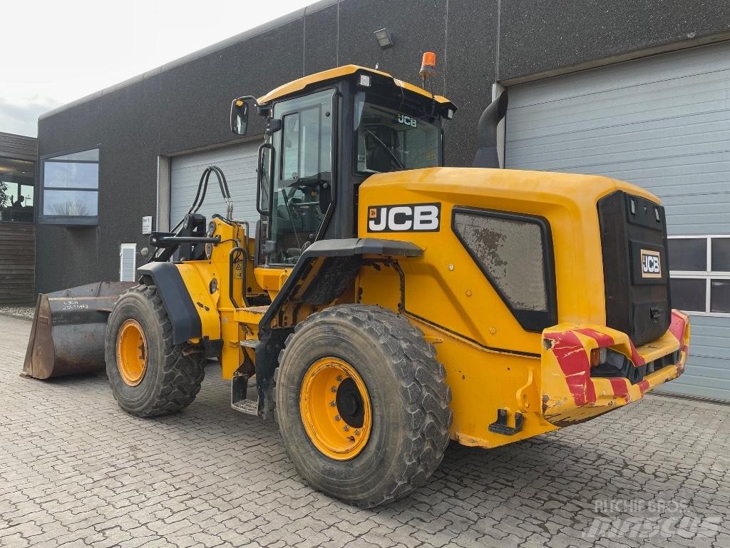 JCB 427HT Wheel Loaders