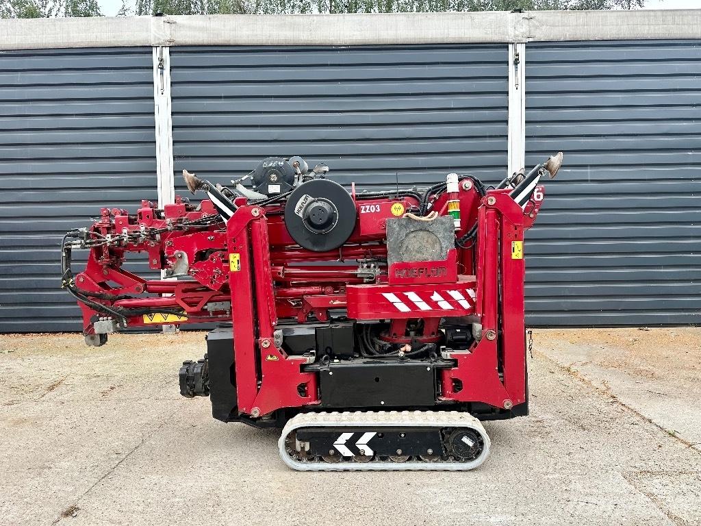 Hoeflon C6 - Full Spec Crawler Cranes