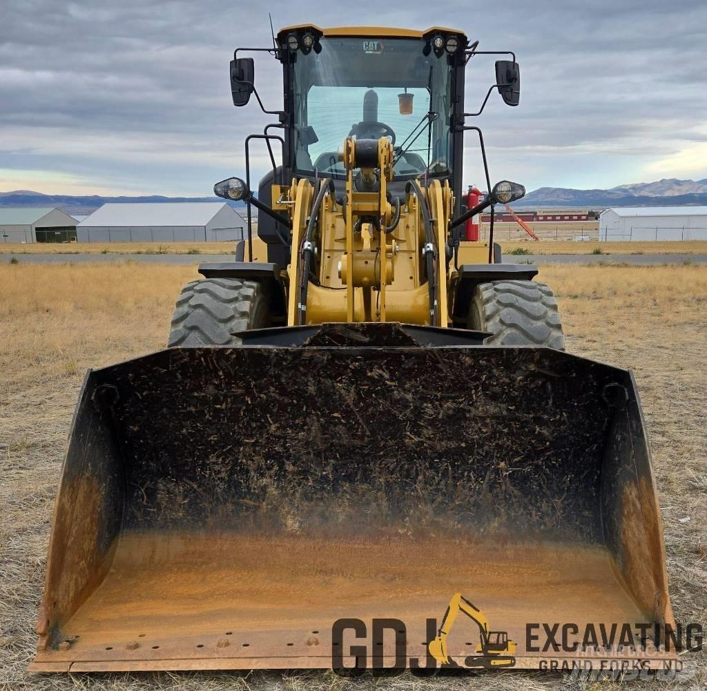 CAT 930M Wheel Loaders