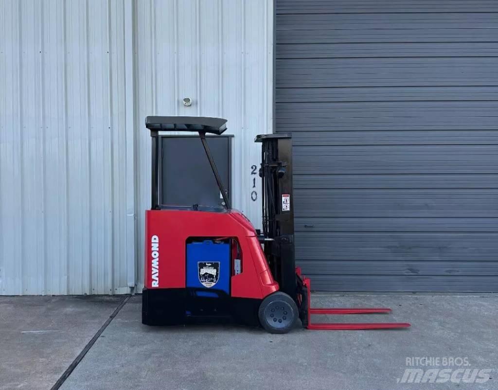 Raymond 425C40TT Electric Forklifts