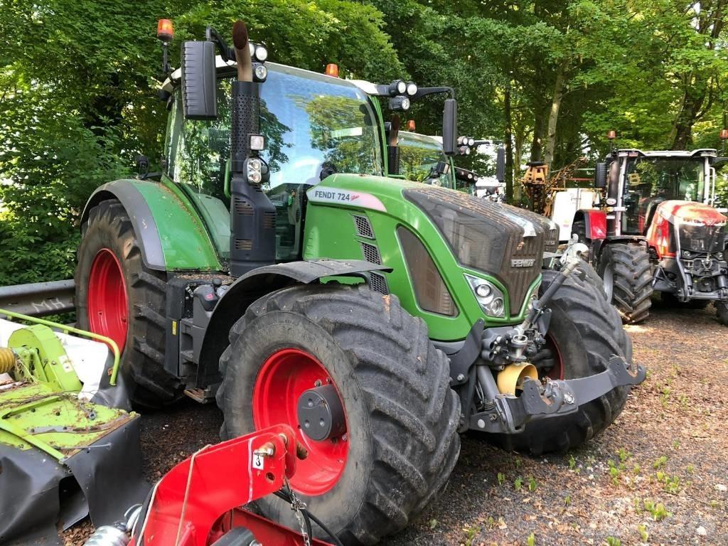 Fendt 724 Profi Plus Tractors
