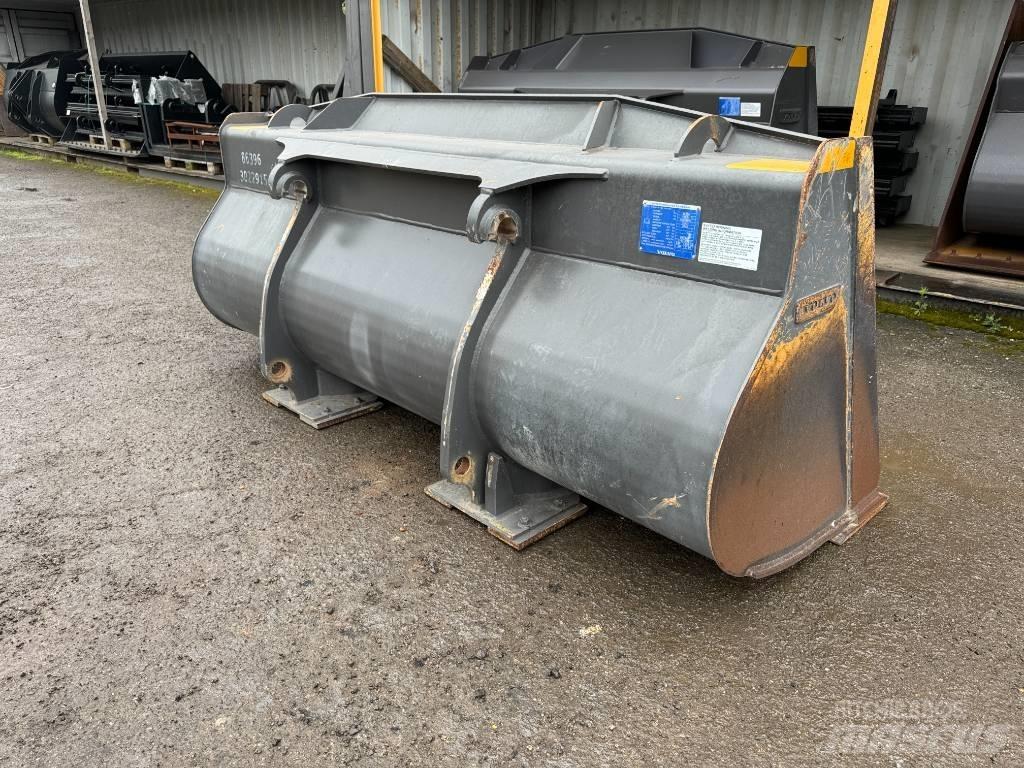 Volvo 1.6m Bucket Buckets