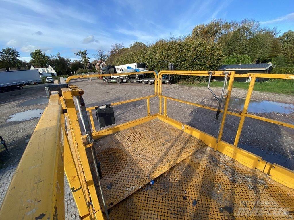 Haulotte H18SDX Scissor Lifts