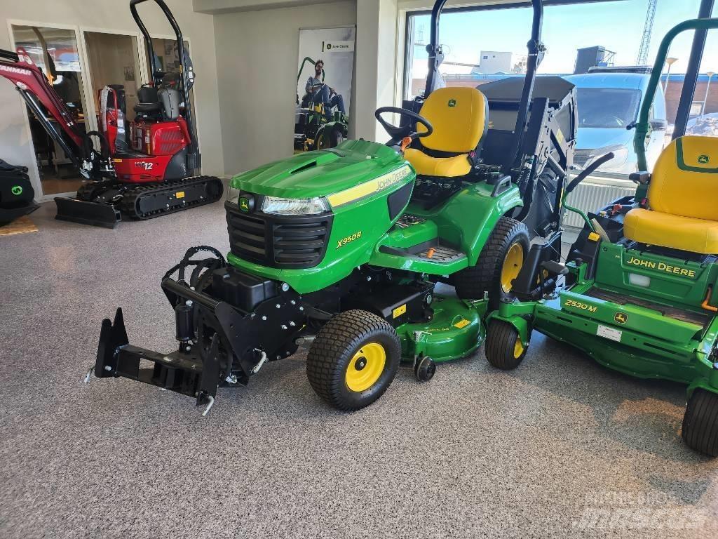 John Deere 950R Riding mowers