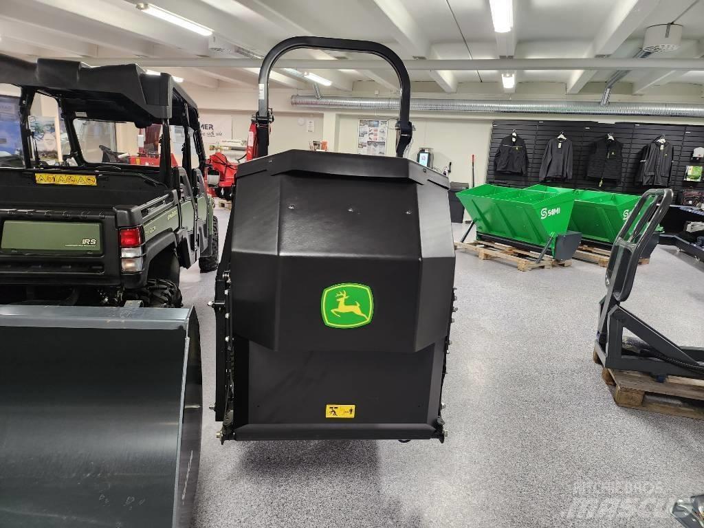 John Deere 950R Riding mowers