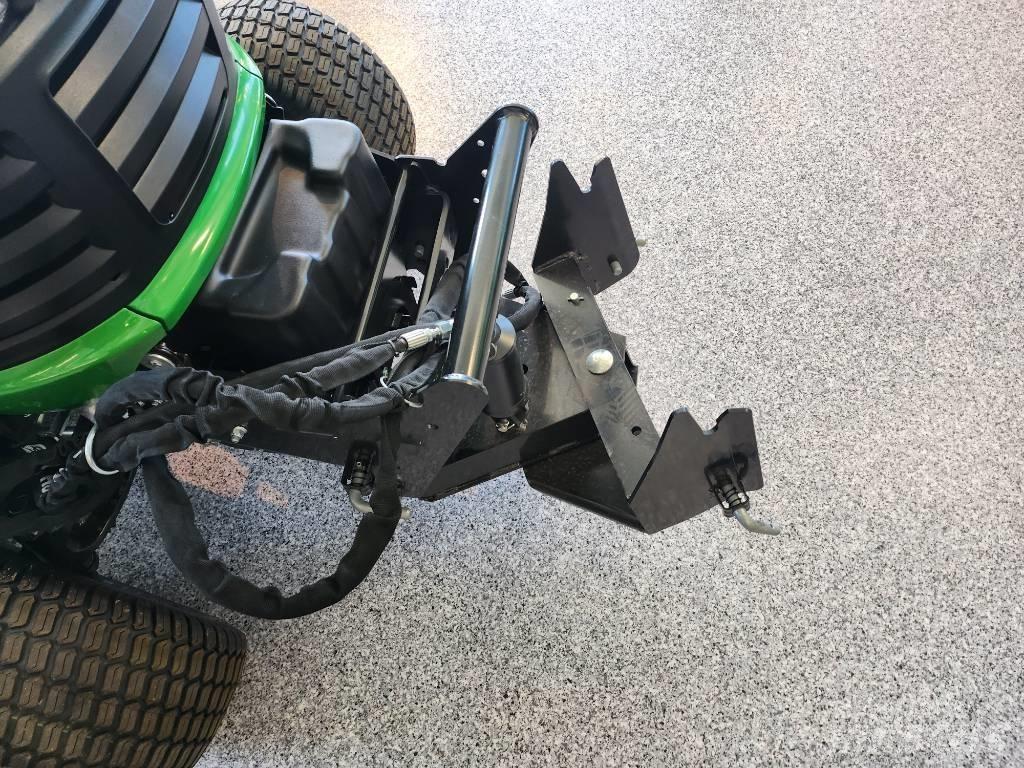 John Deere 950R Riding mowers
