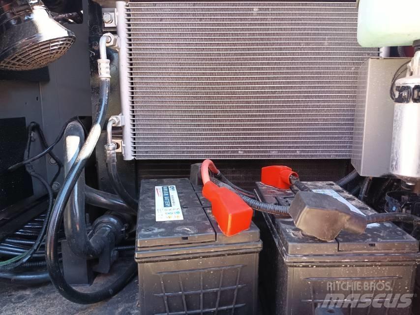 Hitachi ZX 120 Mini excavators  7t - 12t