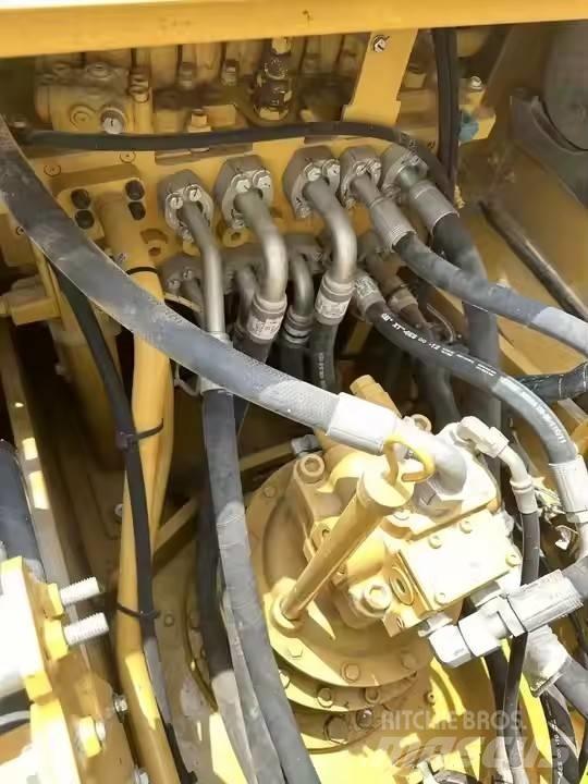 CAT 320 Crawler Excavators