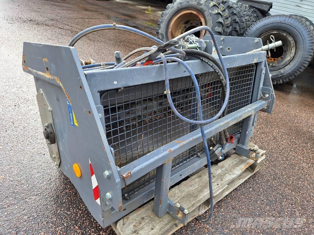 Rauch UKS 120 Sand And Salt Spreaders
