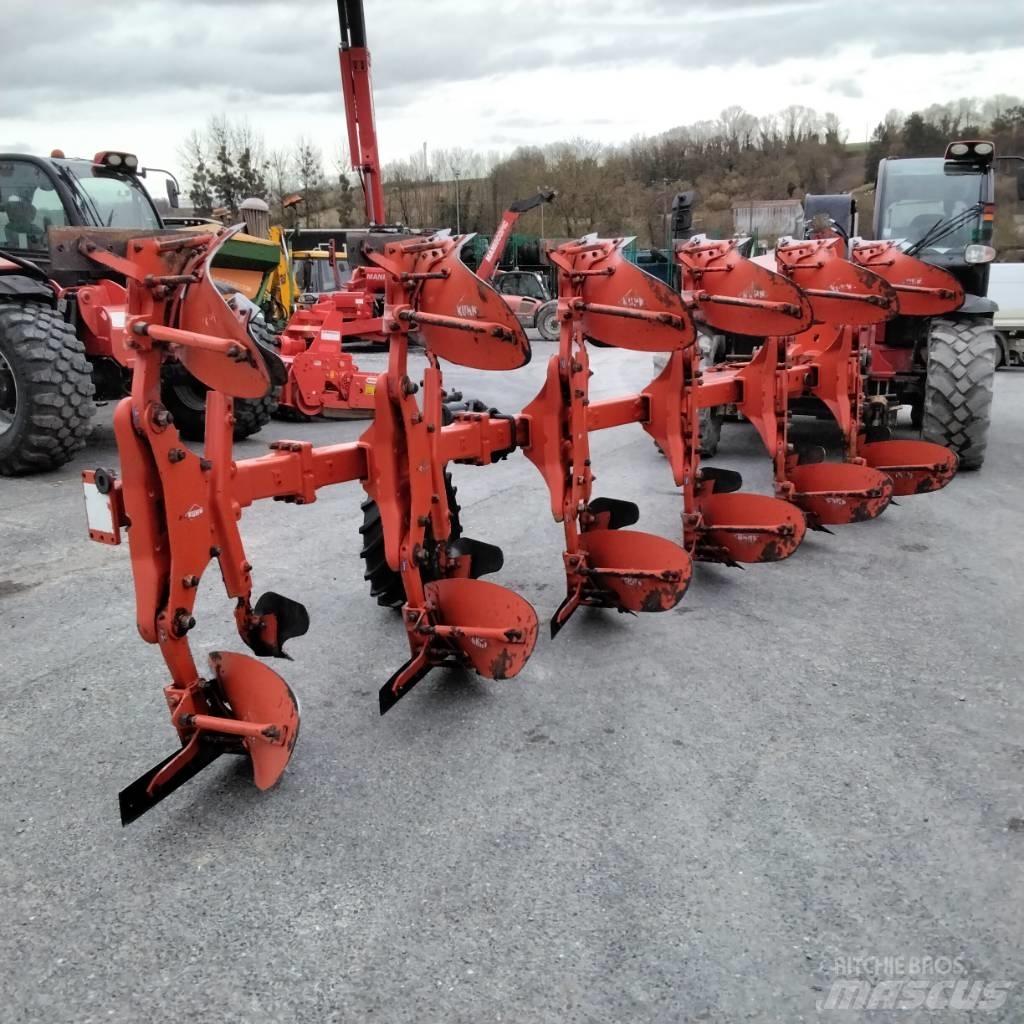 Kuhns Mfg MM121 6T Reversible ploughs