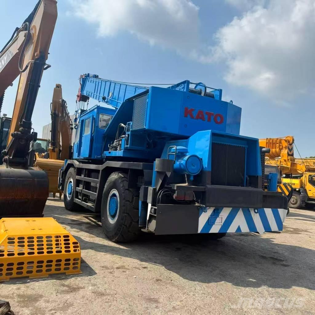 Kato KR 500-3 Rough Terrain Cranes